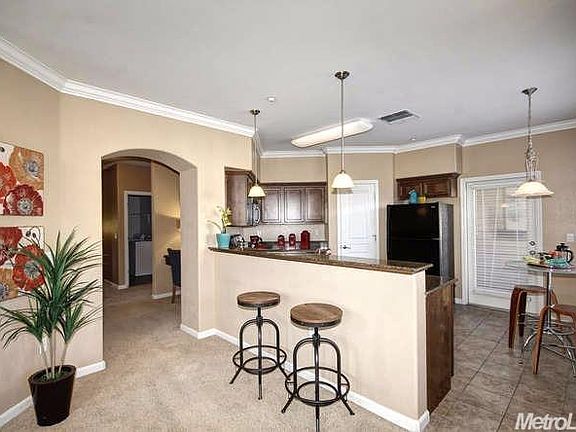5th image of 2883 Brighton Beach Way