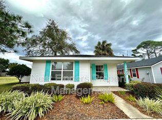 1103 Cornell Ln, Atlantic Beach, FL 32233