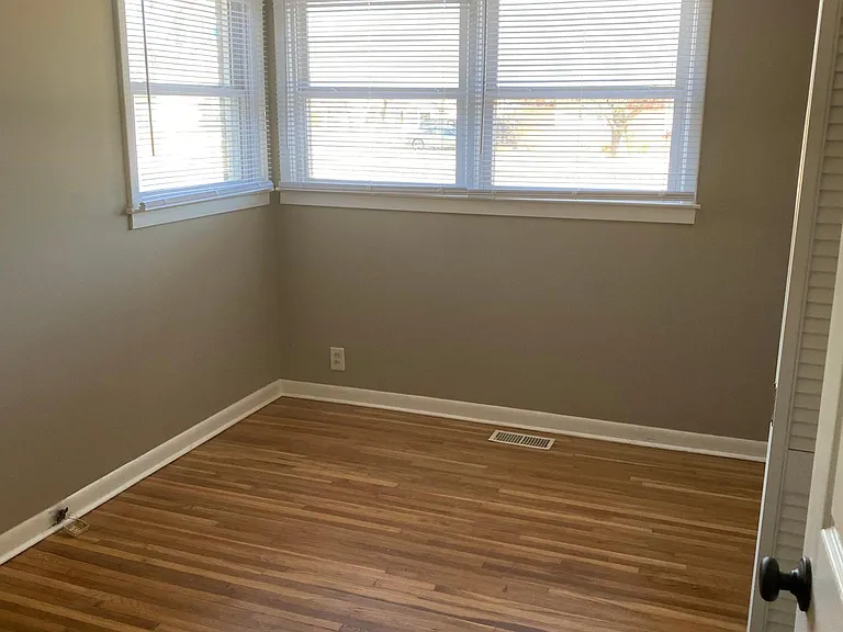 601 S Woodlawn Blvd — Photo 9