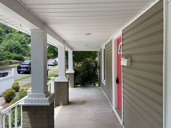 3rd image of 203 Shawnee St
