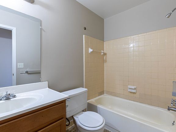 4th image of 31461 Block Ave APT 303