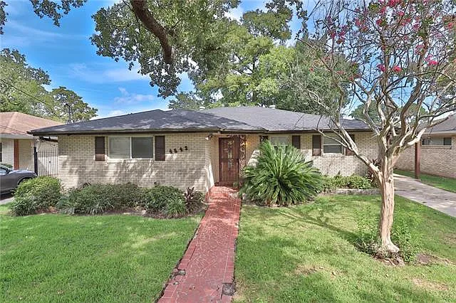 4643 Camelot Dr — Photo 1