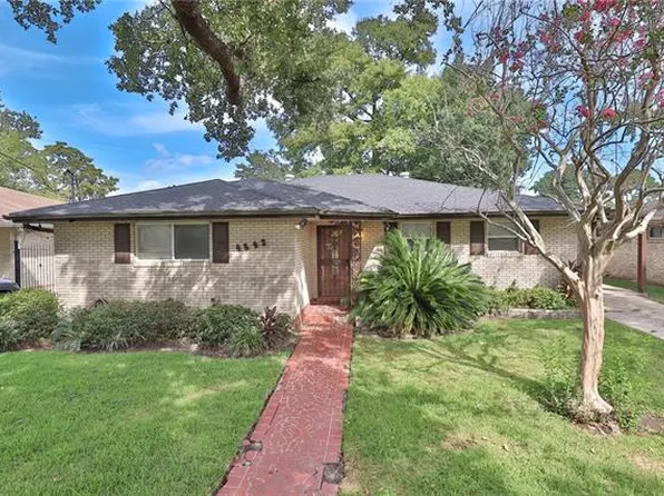4643 Camelot Dr, New Orleans, LA 70127