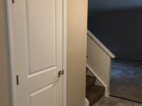 3rd image of 1911 Knollwood Dr