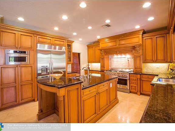 3rd image of 10007 Vestal Pl