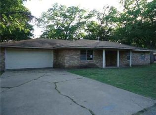 639 Edna St, Wills Point, TX 75169