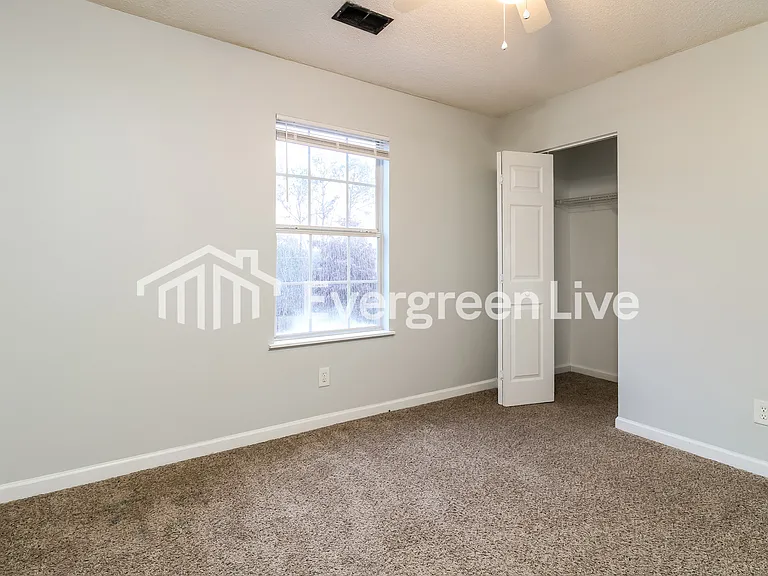 486 Fox Trot Dr — Photo 9