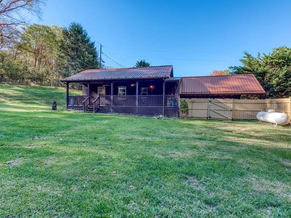 32206 Rambo St, Damascus, VA 24236