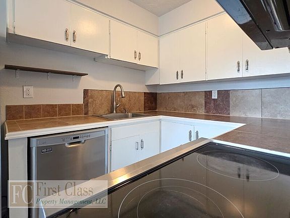 5th image of 12345 SW Hall Blvd #10