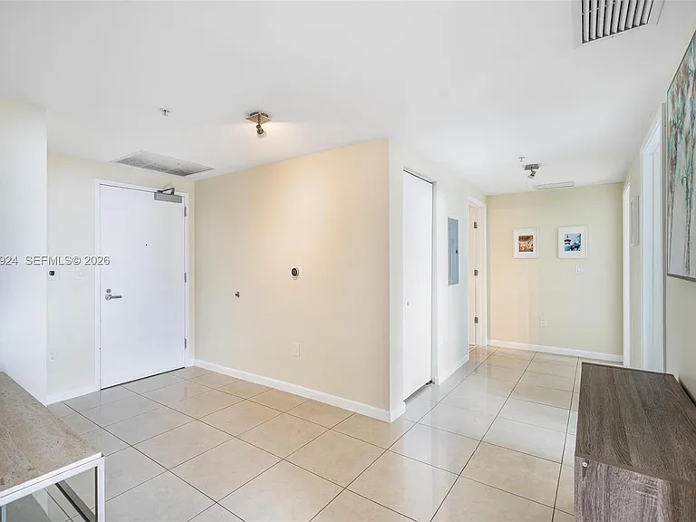 3250 NE 1st Ave #916 — Photo 11