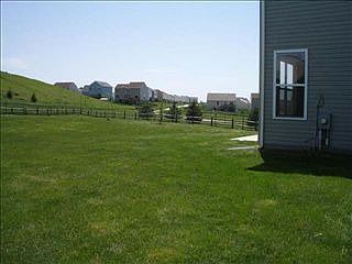 3rd image of 2113 Lakewood Dr