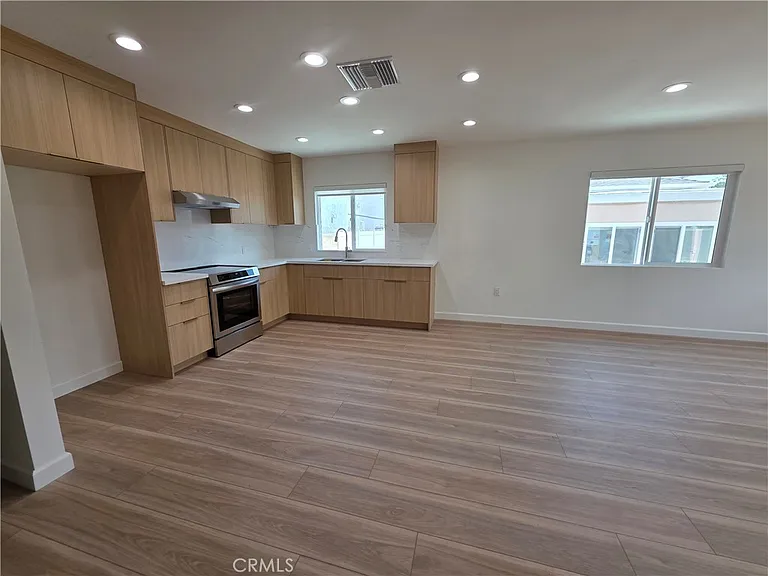 1567 W 228th St — Photo 15