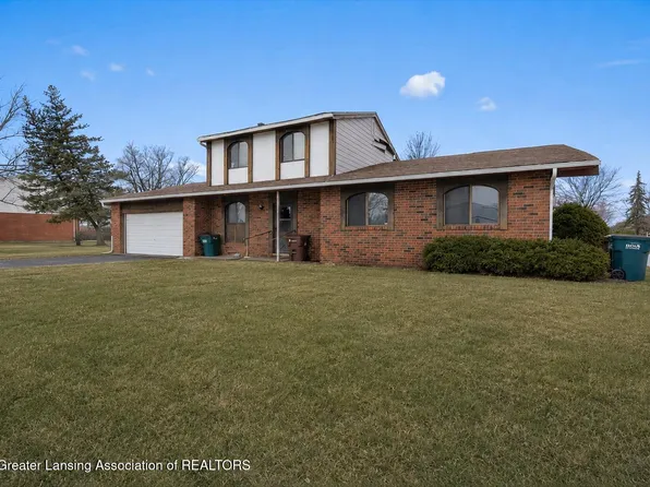 4400 Chadburne Dr, Lansing, MI 48911