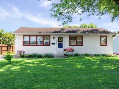 2121 Frontier Rd, Janesville, WI, 53546