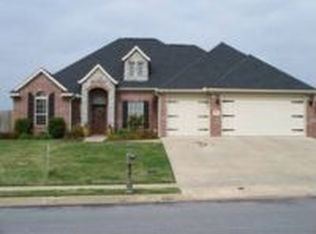 5702 S Berry Farm Dr, Rogers, AR 72758
