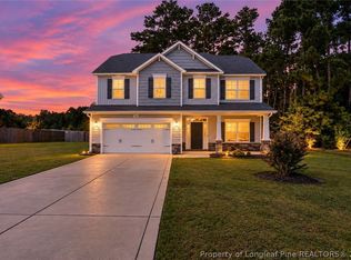 3846 Standardbred Dr, Hope Mills, NC 28348