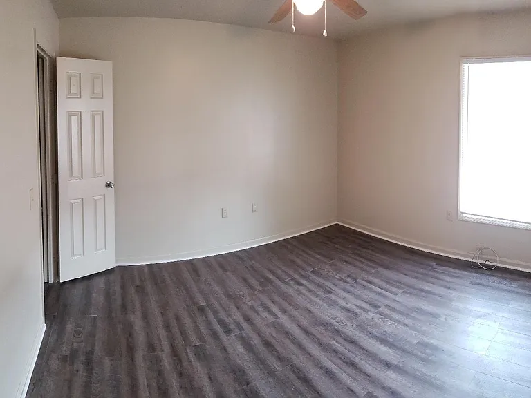 230 Lanier Dr #215 — Photo 28