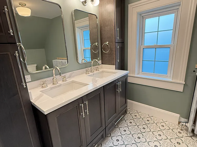 Primary bathroom sinks.