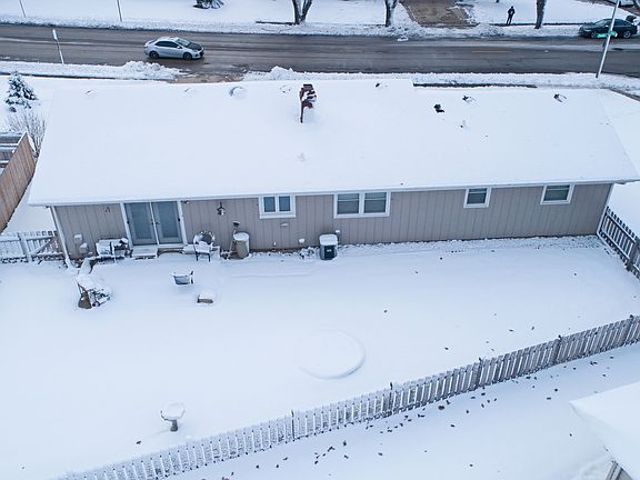 2nd image of 675 Hiawatha Dr