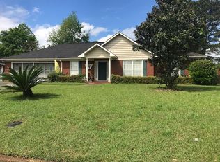 102 SW Coventry Ct, Dothan, AL 36305