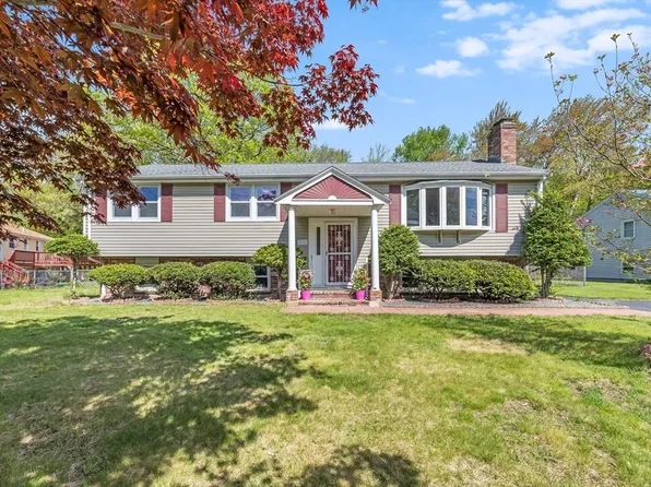 111 E Vanston Rd, Stoughton, MA 02072