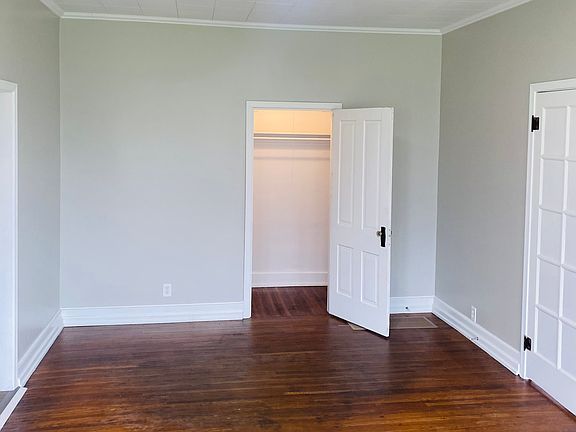 5th image of 202 E Main St #A