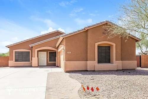 767 W Barrus Dr Photo 1