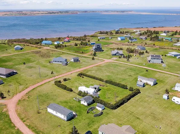 60 Sweet Pea Ln, Saint David's Parish, PE C0B 1M0