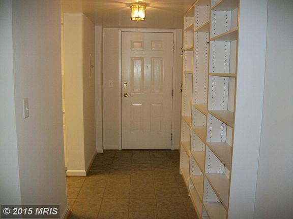 4th image of 3835 9th St #402E