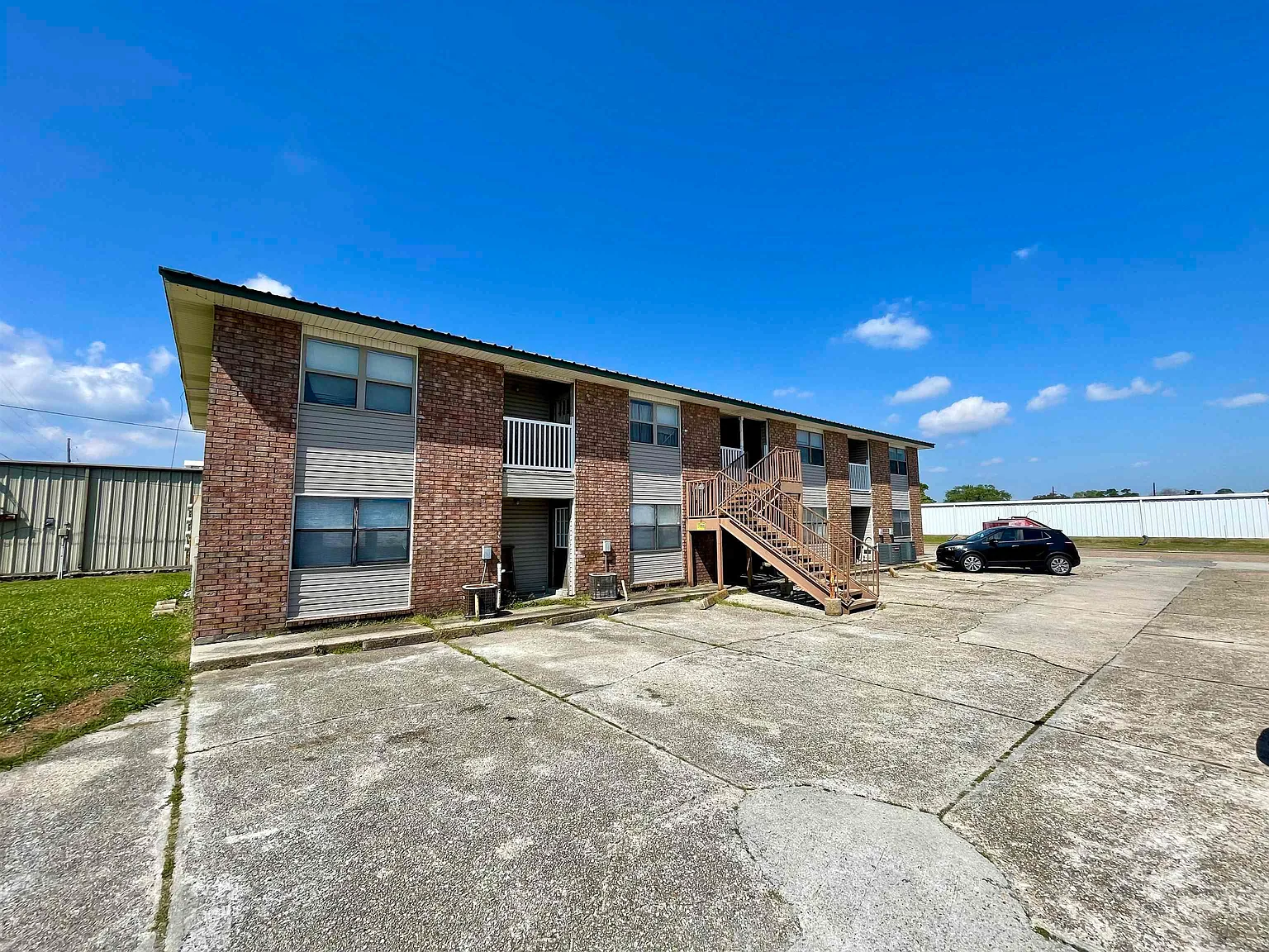 2 bed, 775 sqft, $1,000 — Photo 1