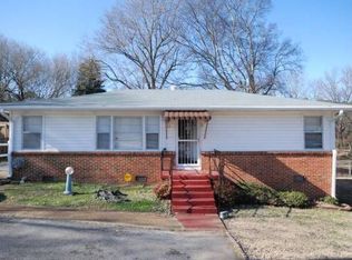 713 Mastin Lake Rd NW, Huntsville, AL 35811