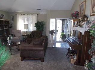 5618 W Cromwell Ave, Fresno, CA 93722