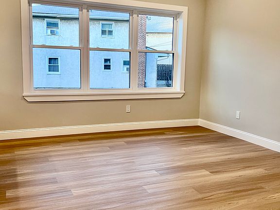 5th image of 188 Lincoln Ave #2