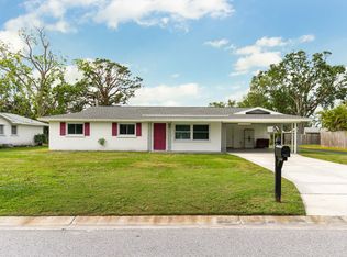 5716 Britannia Dr, Sarasota, FL 34231