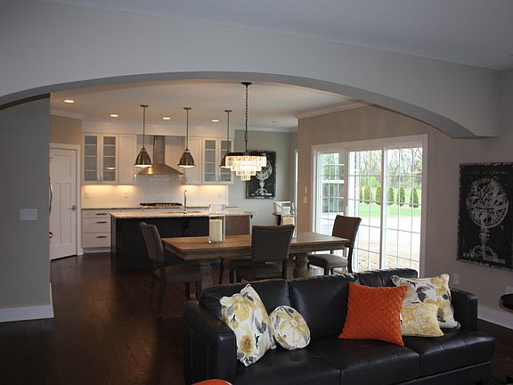 5th image of 51055 Kerry Glen Drive