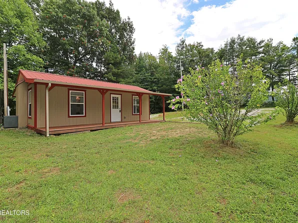 815 Ross Cemetery Rd, Winfield, TN 37892