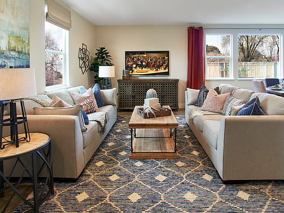 Family Room - Residence 2