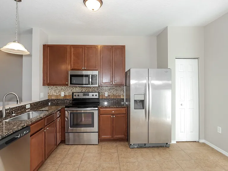 4064 Festival Pointe Blvd — Photo 6
