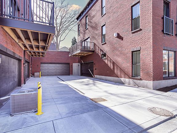 3rd image of 232 E Southgate St