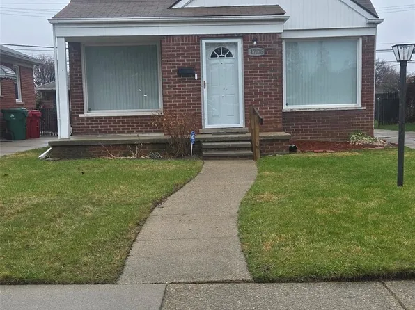 17076 Stricker Ave, Eastpointe, MI 48021