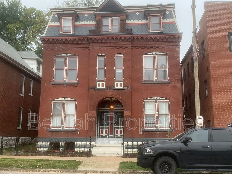 1st image of 2411 S 12th St #1