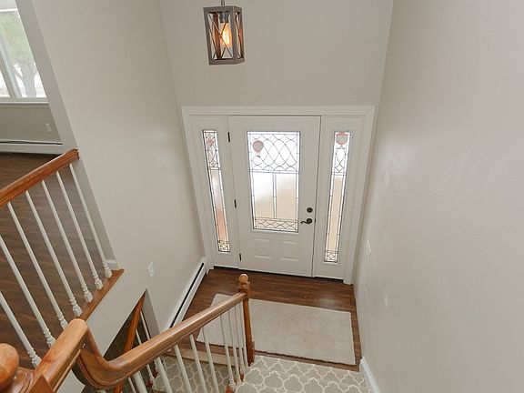 2nd image of 15 Christina Ct
