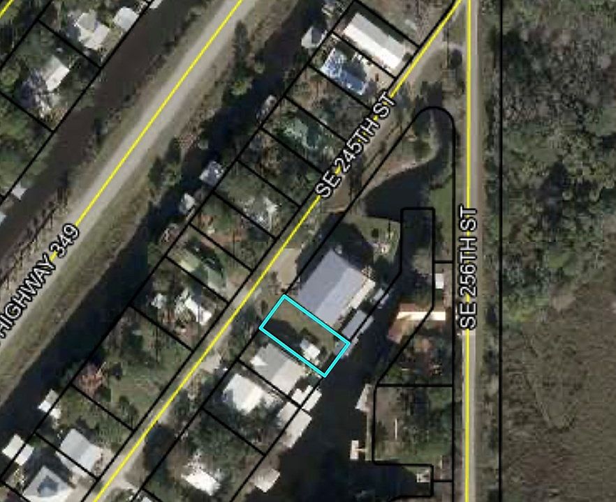 2nd image of  SE 245th St