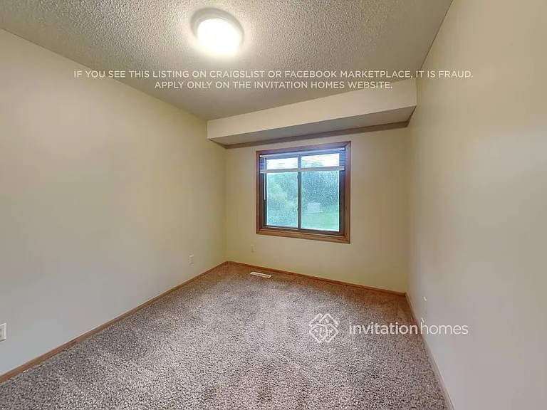 5565 Knoll Dr — Photo 12