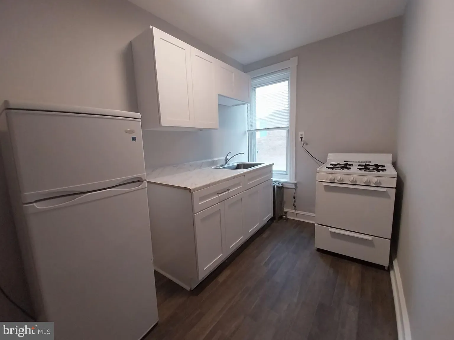 1 bed, 1856 sqft, $1,200 — Photo 3