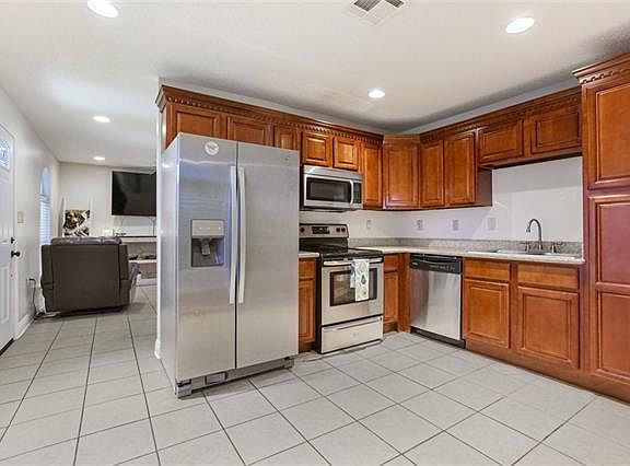 4th image of 3313 Dauterive Dr