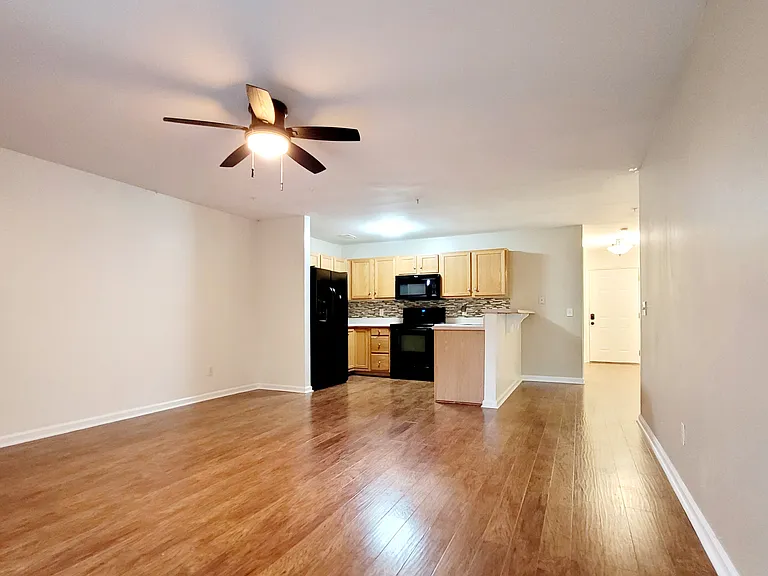 1851 Trailwood Heights Ln #203 — Photo 7