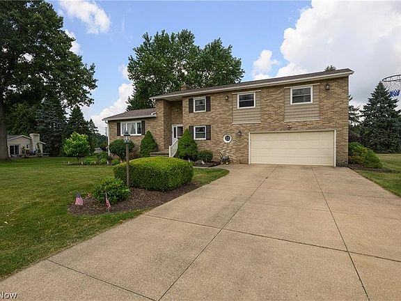 2nd image of 6775 Lake Cable Ave NW