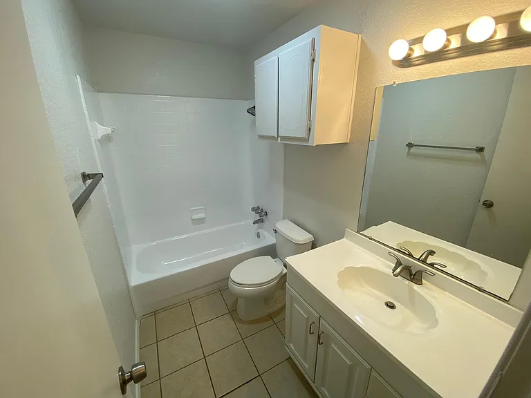 5540 Brookview Ct #A — Photo 14