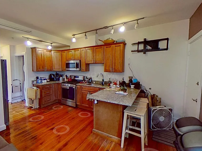 231 Norfolk St #4 — Photo 7